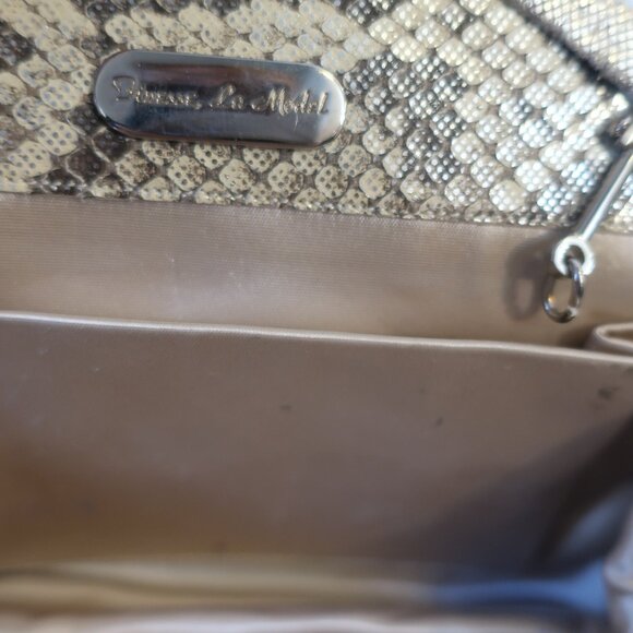 Womens Finesse La Model Silver Gray Cream Python Leather Clutch Handbag - Picture 10 of 14